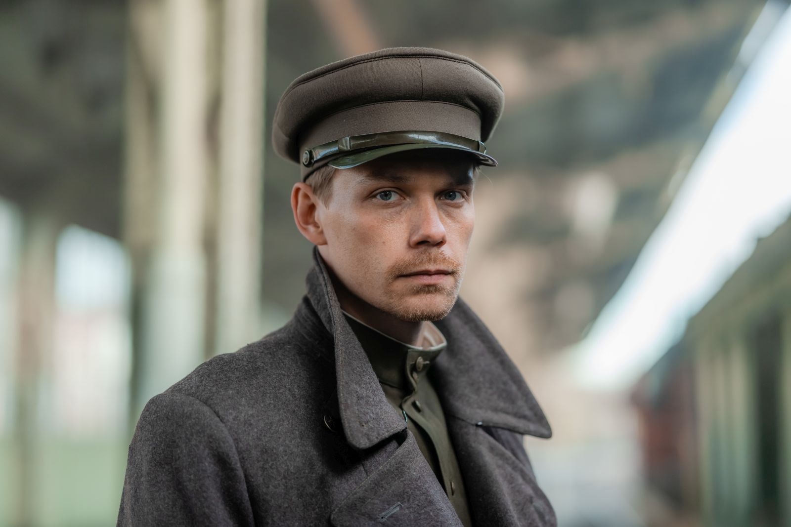 Роман Евдокимов и Ксения Трейстер снимаются в ретродетективе «Чужой город»